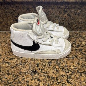 Authentic Toddler Nike blazer size 8